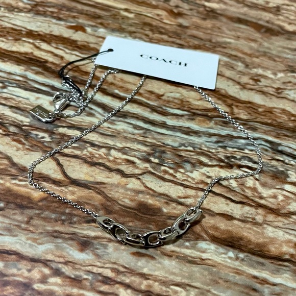 Coach - Picture 4 of 4